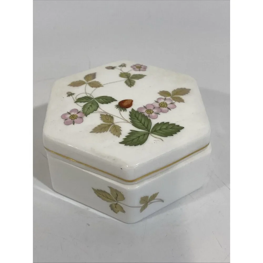 Wedgwood “Wild Strawberry” Hexagonal Covered Jewelry Trinket Box Made in England